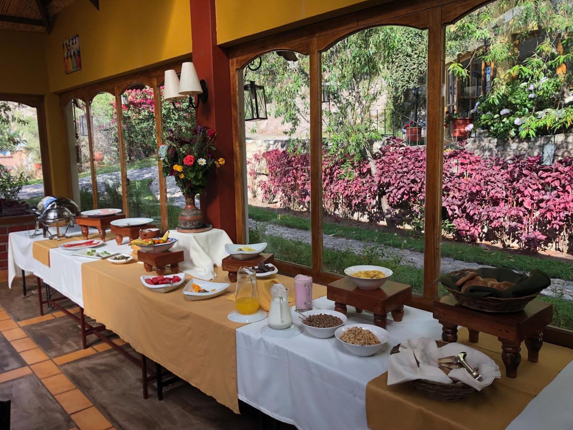Hotel Pisonay Pueblo Urubamba Exterior photo