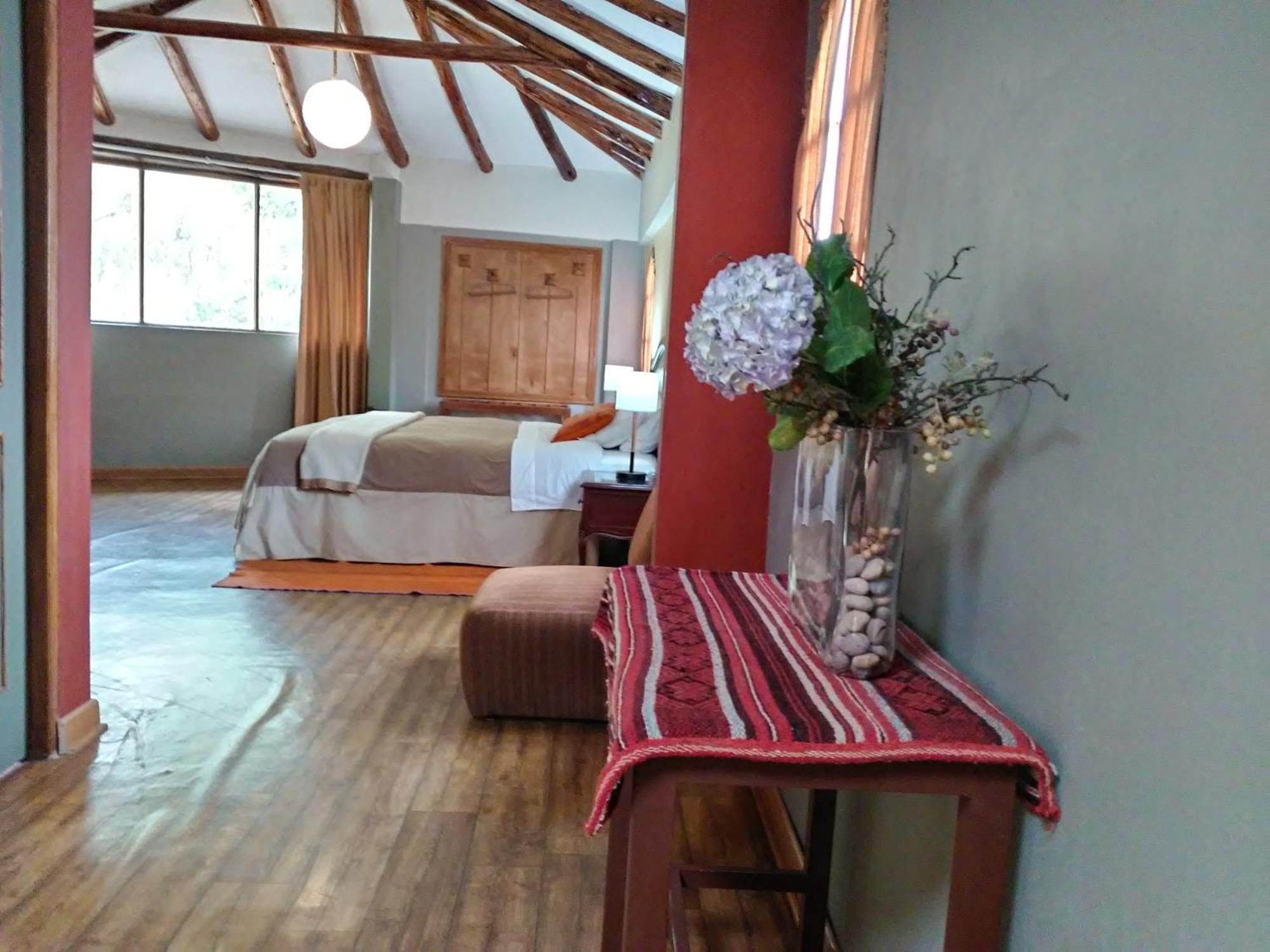 Hotel Pisonay Pueblo Urubamba Exterior photo