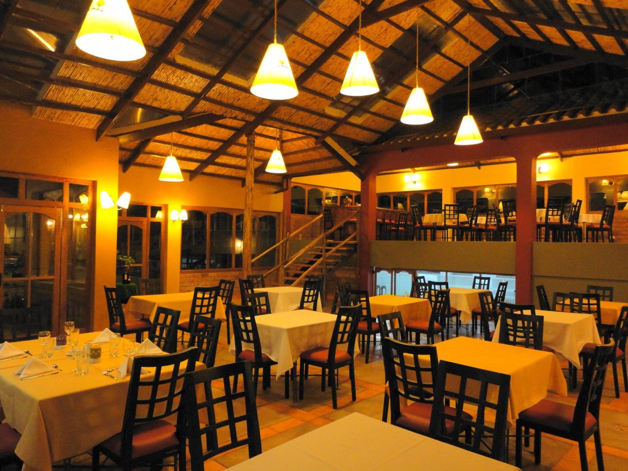 Hotel Pisonay Pueblo Urubamba Exterior photo