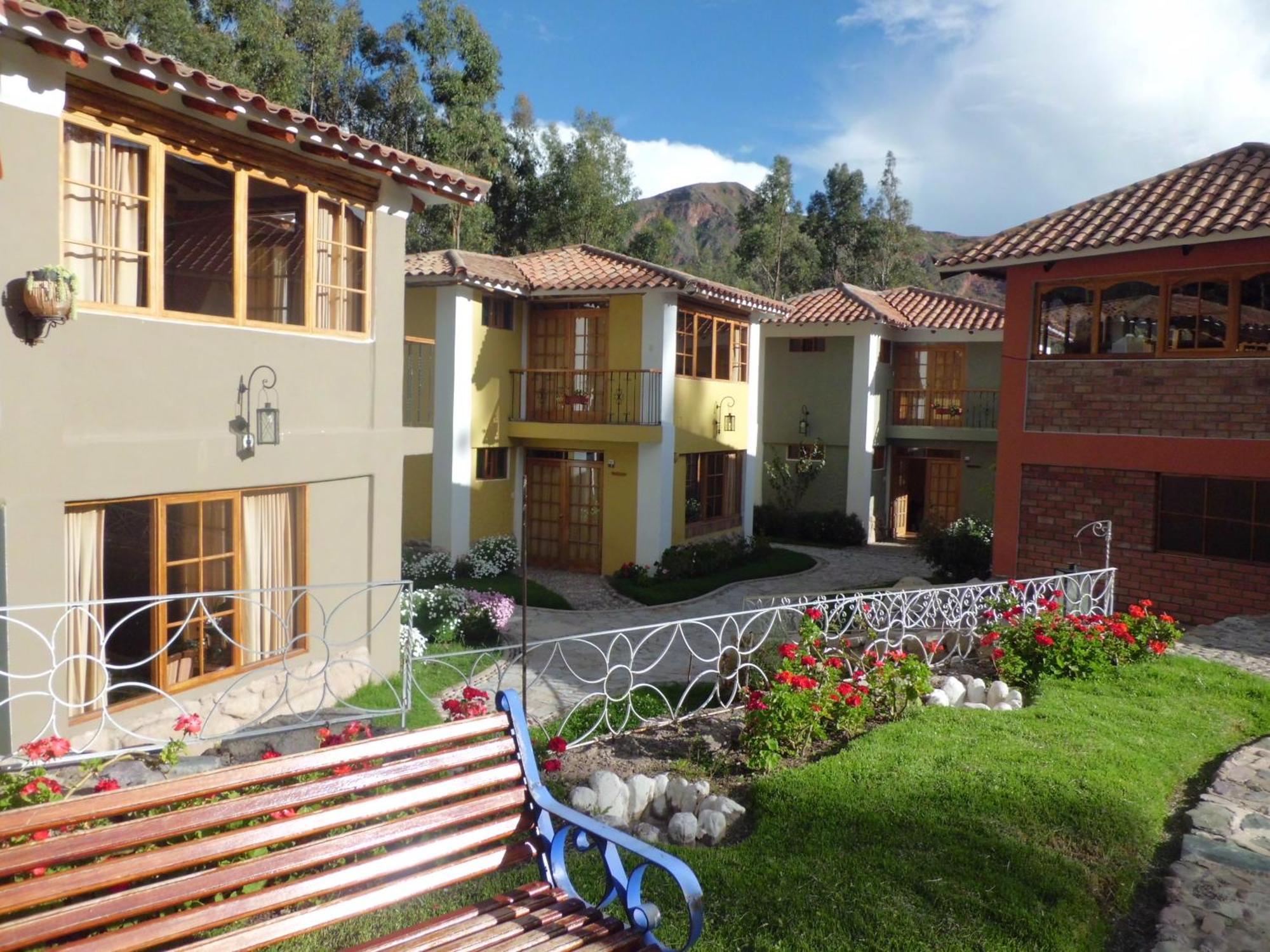 Hotel Pisonay Pueblo Urubamba Exterior photo